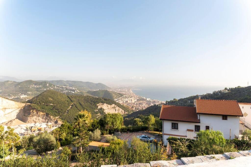 Appartamento Emma Con Piscina - Vista Mare"Tenuta Croce" ซาแลร์โน ภายนอก รูปภาพ